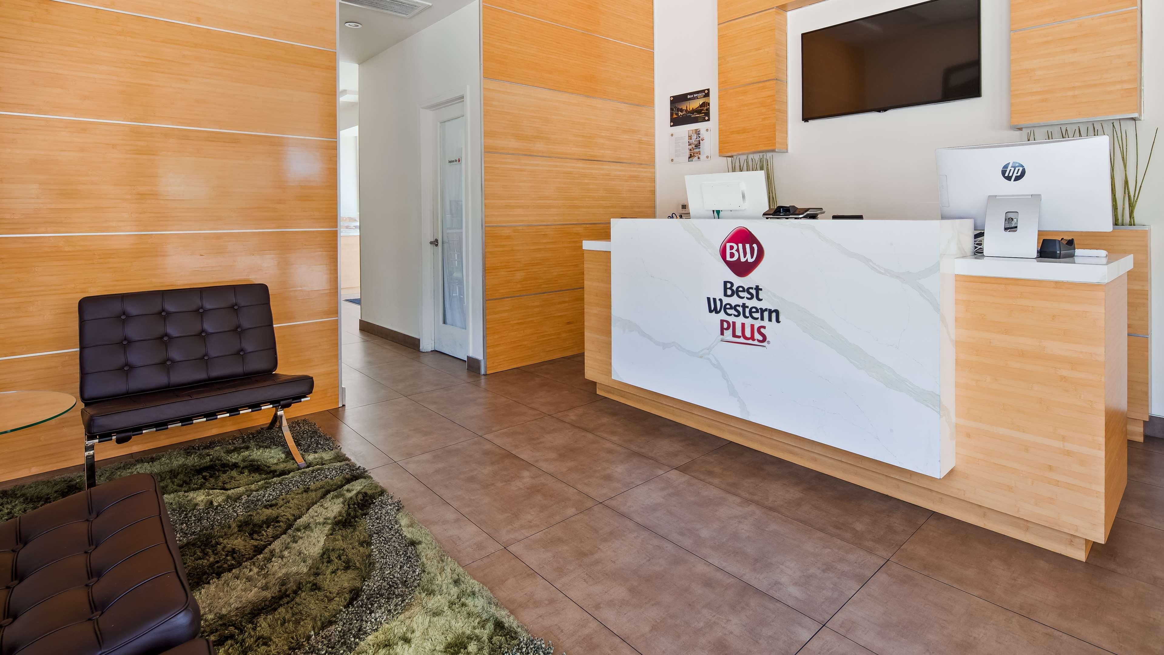 Best Western Plus Glendale Exterior foto